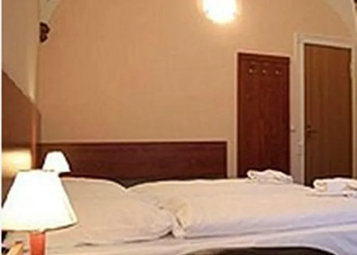 Am Kurfuerstendamm 3* Berlin