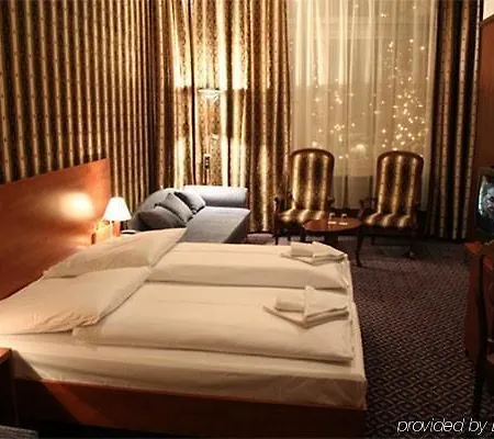 Am Kurfuerstendamm Hotel