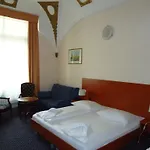 سيتي آم كورفورشتندم 3* برلين