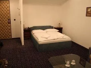 Am Kurfürstendamm Hotel