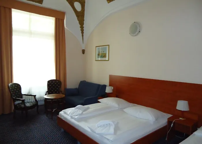 Am Kurfuerstendamm 3* Berlin