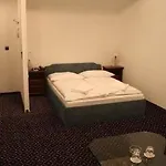 Am Kurfürstendamm Hotel