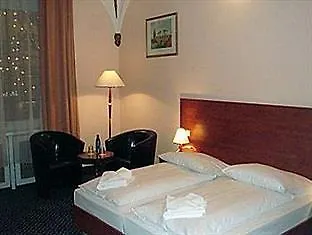 Am Kurfuerstendamm Szálloda